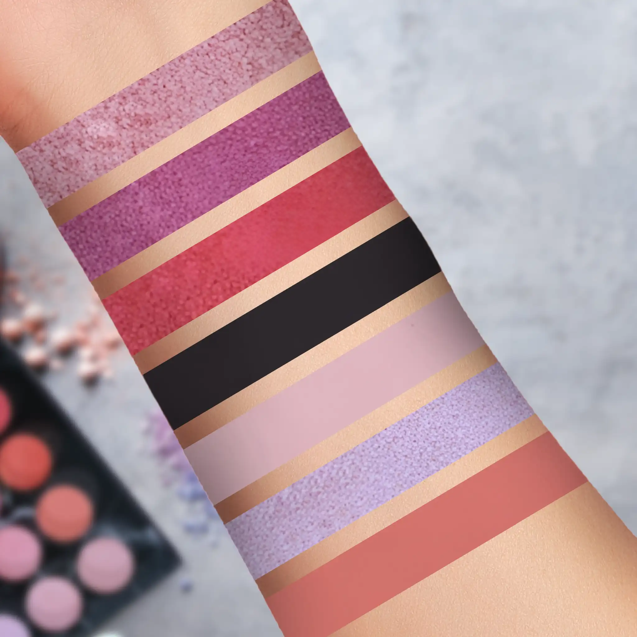 Galaxy Eyeshadow Palette - Image 5