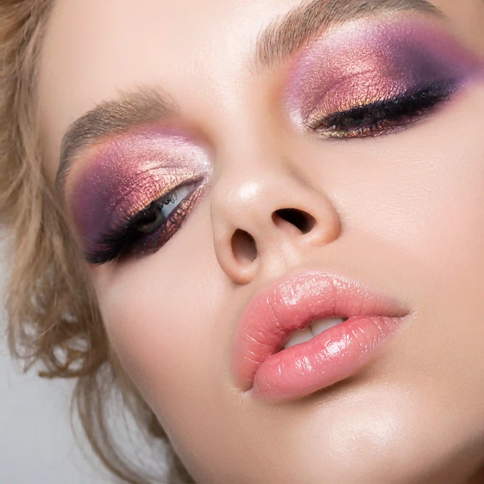 Galaxy Eyeshadow Palette - Image 7