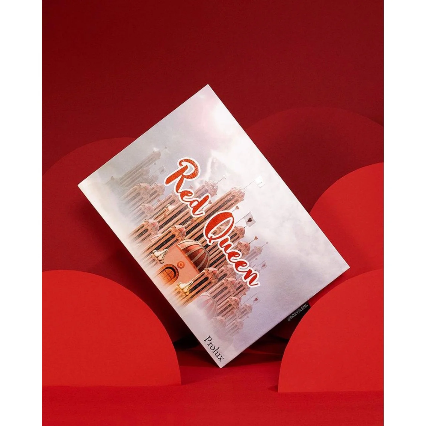 Red Queen Eyeshadow Palette - Image 4