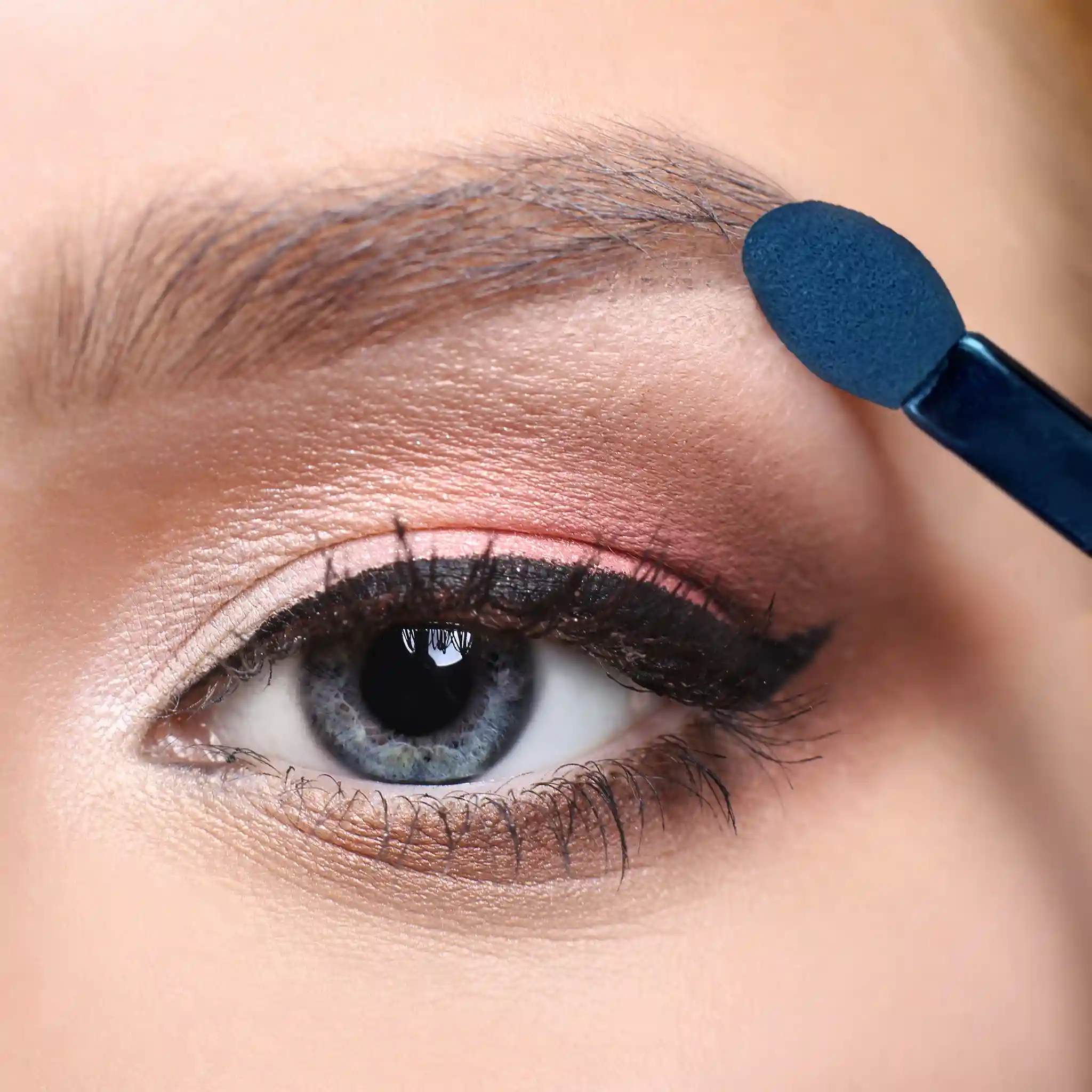 Eyebrow Shadow - Image 7