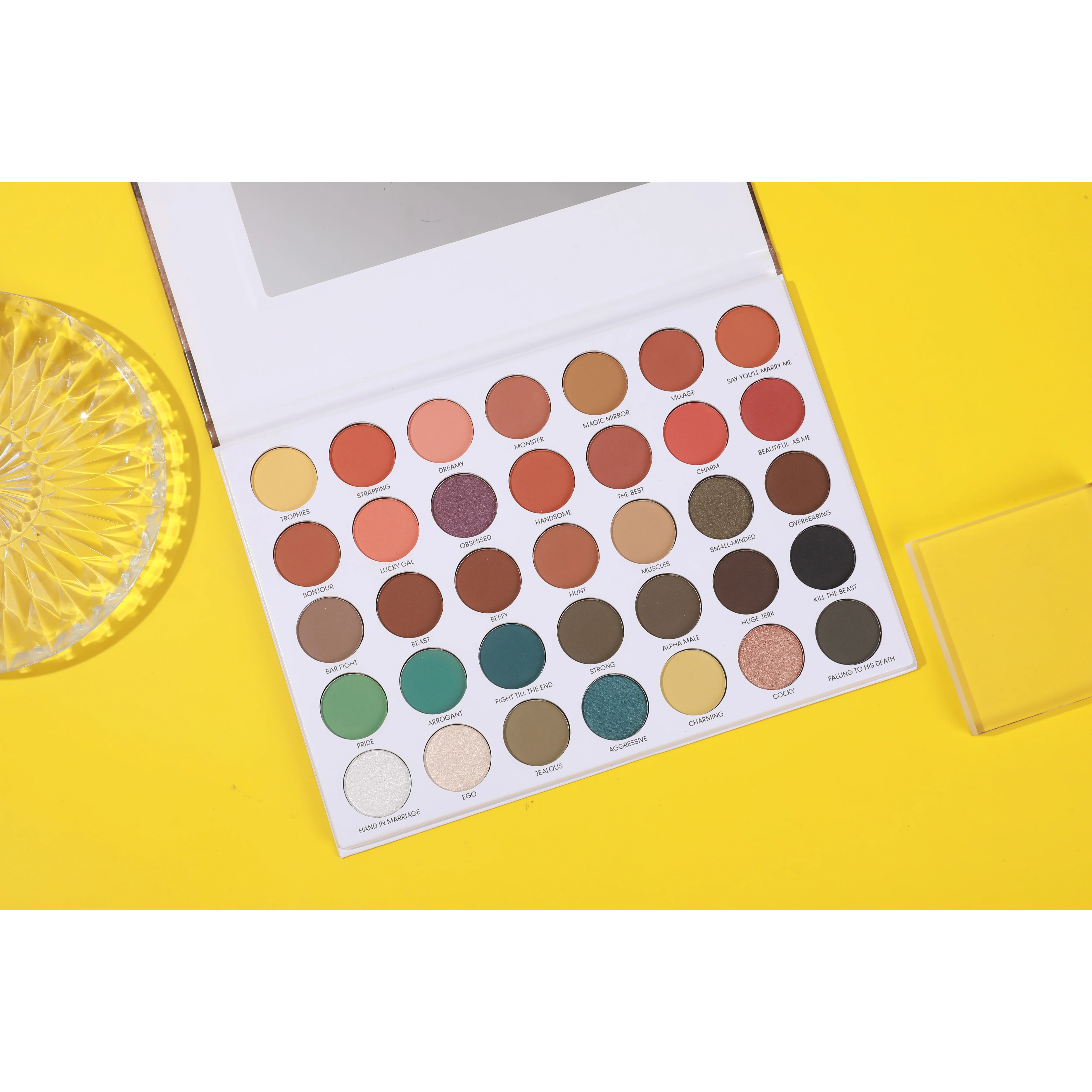The Hunter Eyeshadow Palette - Image 3