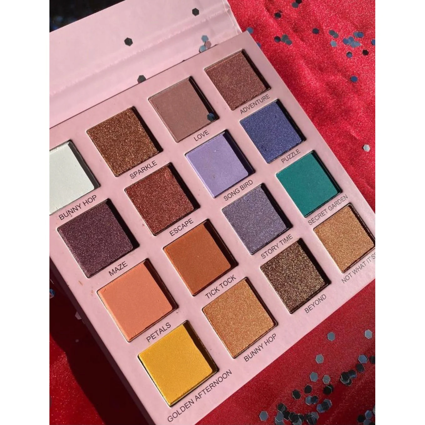 Wonderland Eyeshadow Palette - Image 5